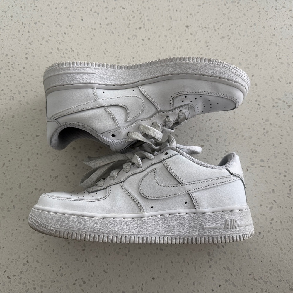 Nike Air Force 1 LE White Low-Top Sneakers